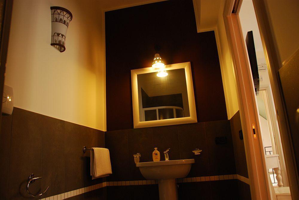 Re Ruggero Hotel 2*
